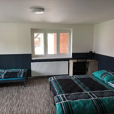 Vesele Apartment *
