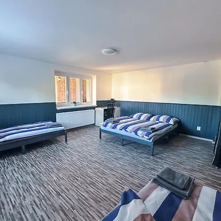 Vesele Apartment *