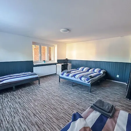 Vesele Apartment *
